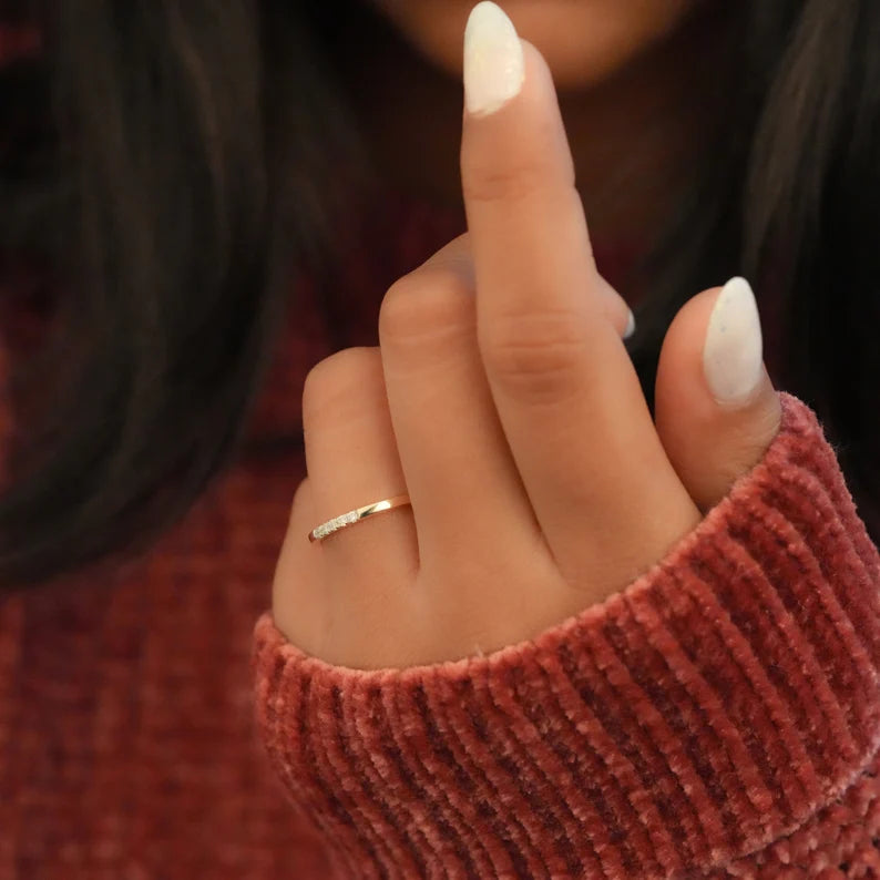 Slim Circle Wedding Band