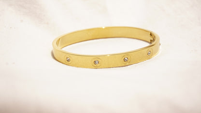 Radiant Star Shape Studded Golden Wrist Bangle