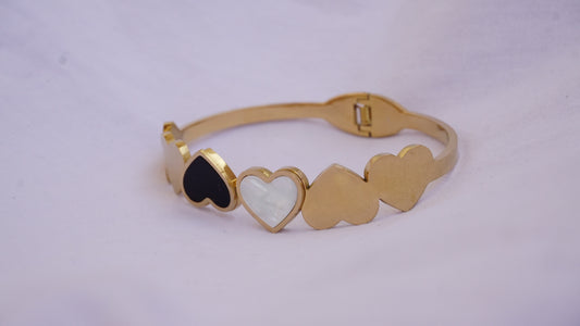 Black And White Heart Bracelet