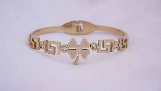 Charm Flowers Bangle
