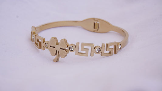 Charm Flowers Bangle