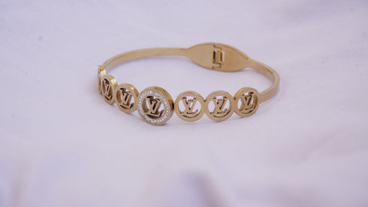Luxury Lv Rose Gold American Diamonds Stainless Steel Openable Bangle Kada Women