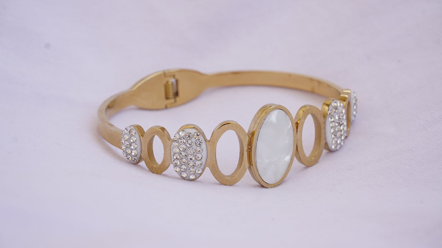 Attractive Stainless Steel Kada Bracelet For Women's