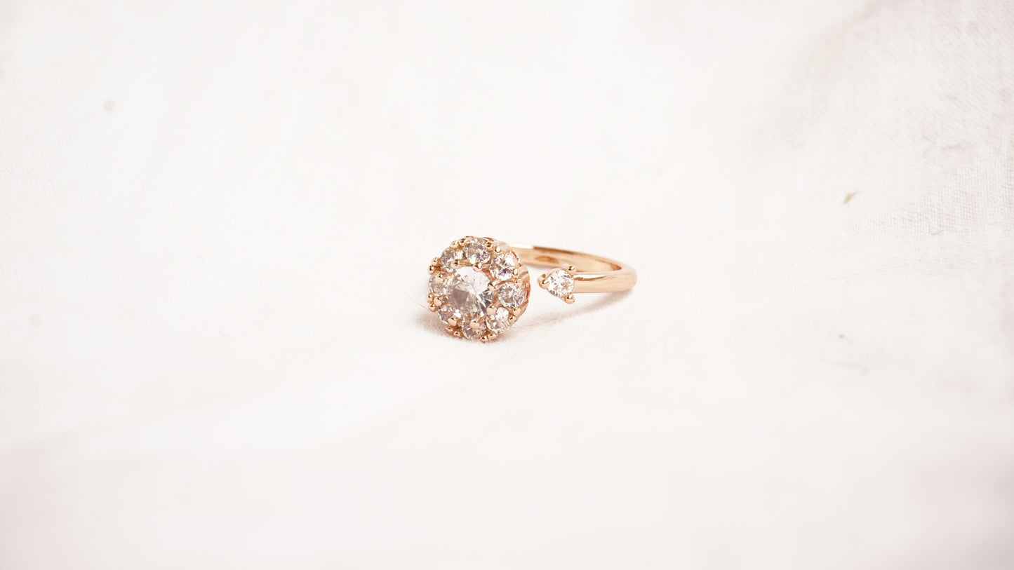 Snowflake Round Cut Diamond Ring