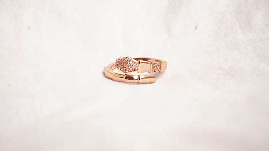Rose Gold-Toned Ring with Sparkling Cuts