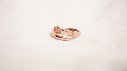 Rose Gold-Toned Ring with Sparkling Cuts