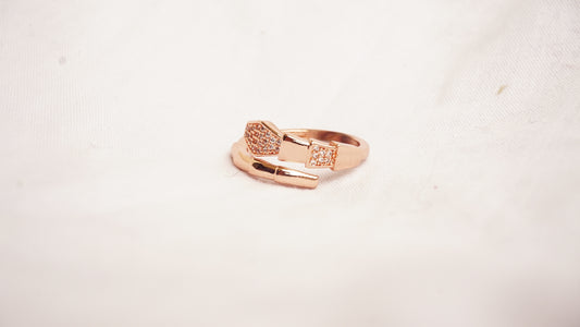 Rose Gold-Toned Ring with Sparkling Cuts