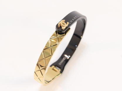Half n Half gold black cross band style bracelet