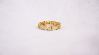 Yellow Shiny Stone Detailed Ring